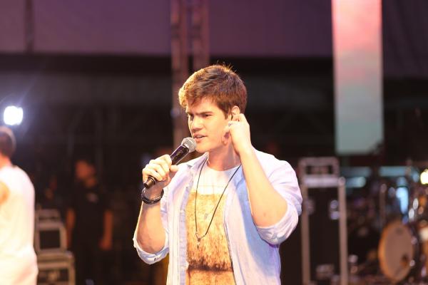 Confira a cobertura do show de Breno e Caio César no Euphoria Barramares em Luís Correia PI